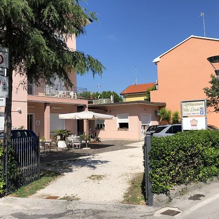 Villa Linda Affittacamere Bellaria-Igea Marina Eksteriør billede